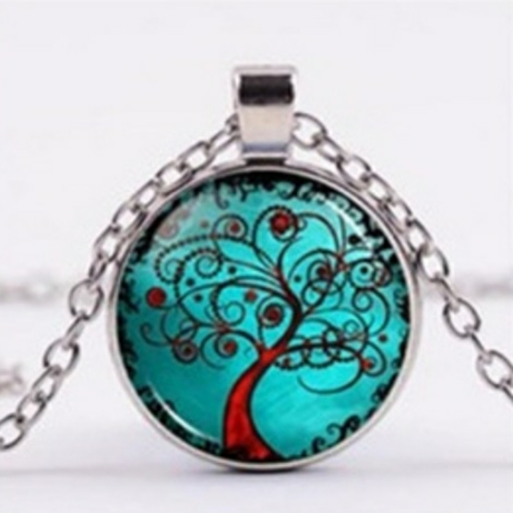 New Stunning Pendant with Free 18" Chain!